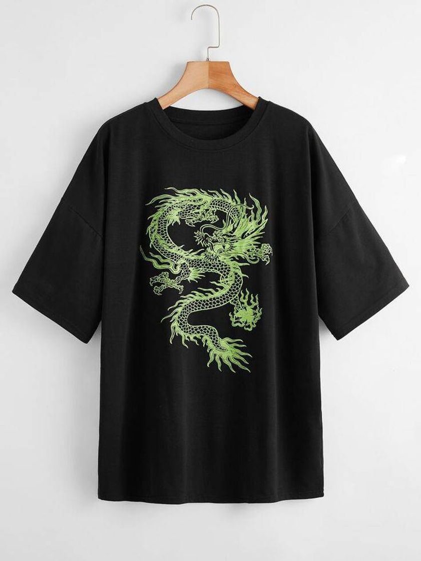 Moda Camiseta Preta com dragão verde (SHEIN) 