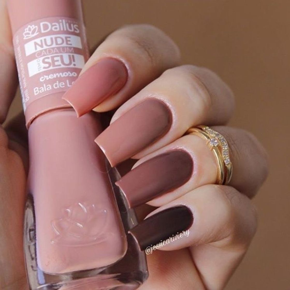 Fashion Unhas nude básica