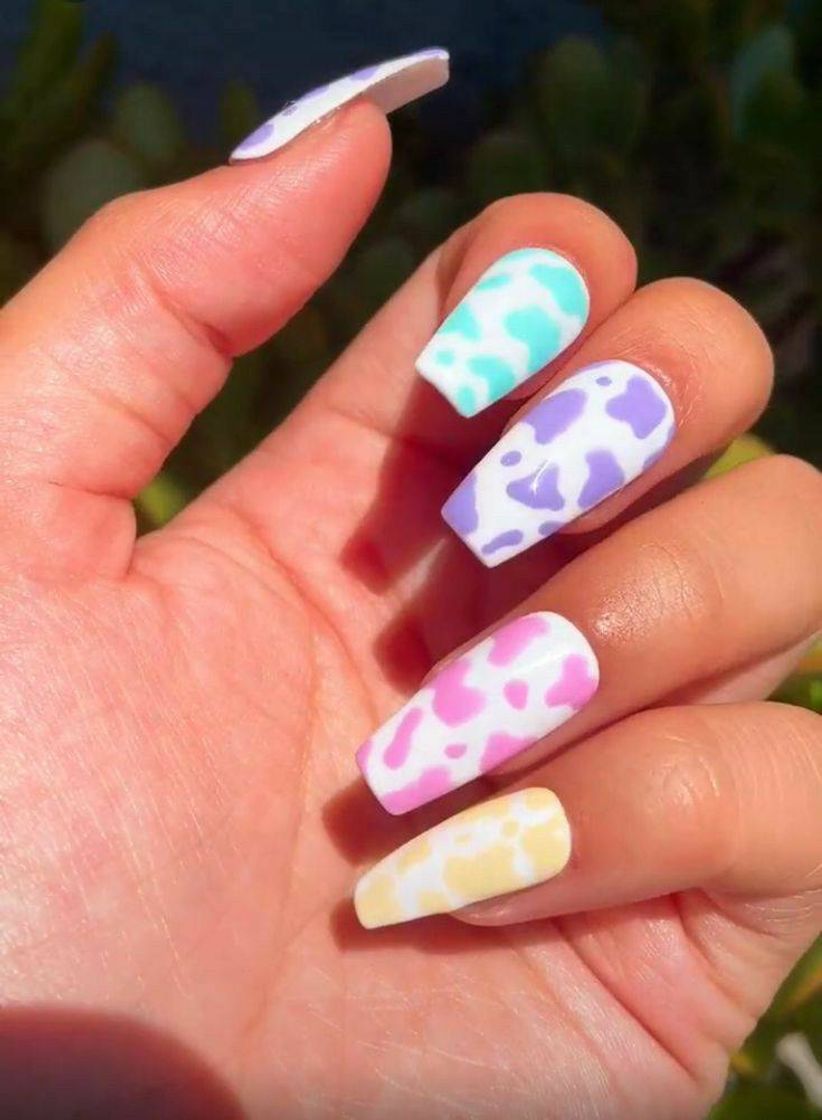 Moda Unhas de vaquinha coloridas