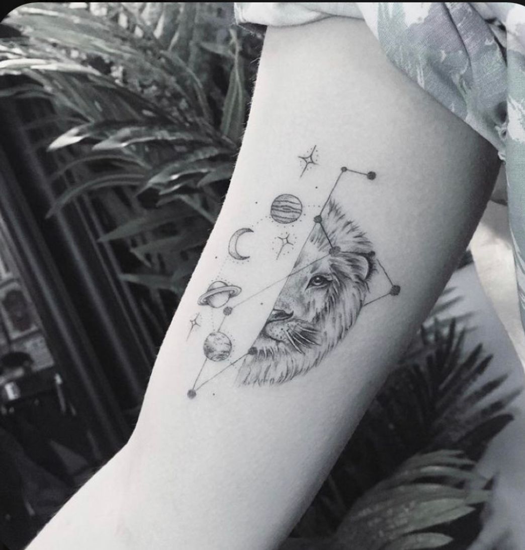 Social Tattoo Leo 
