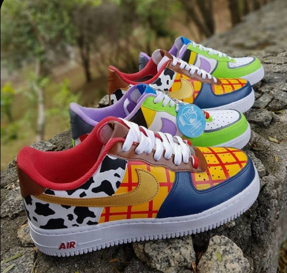 Moda Nike Air Force X Toy Story 