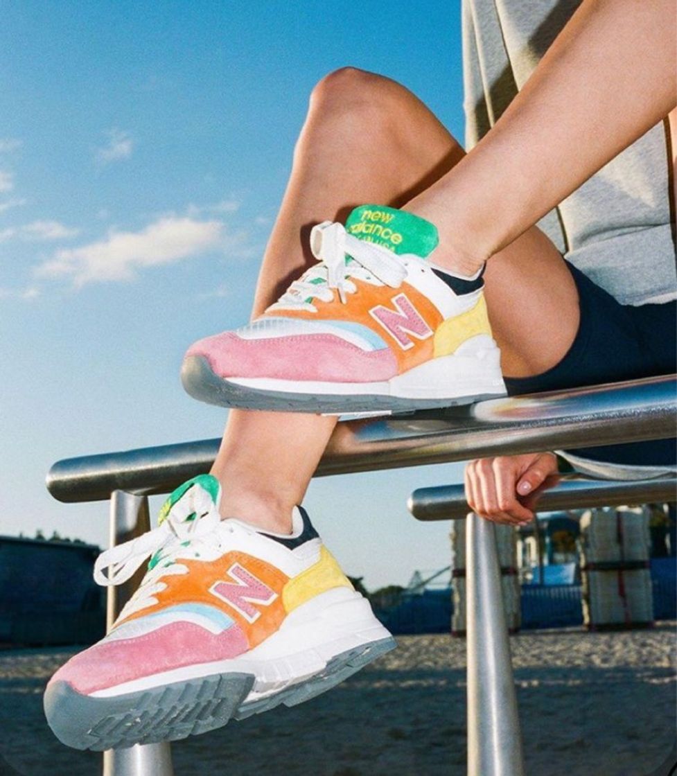 Social New Balance 