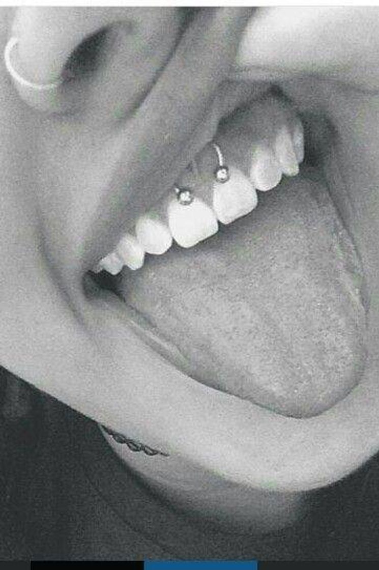 Social Piercing no smile😁