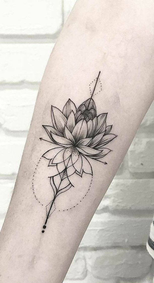 Moda Tattoo no braço