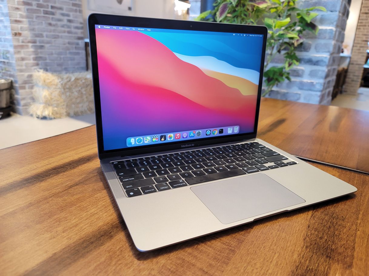 Products MacBook Air M1