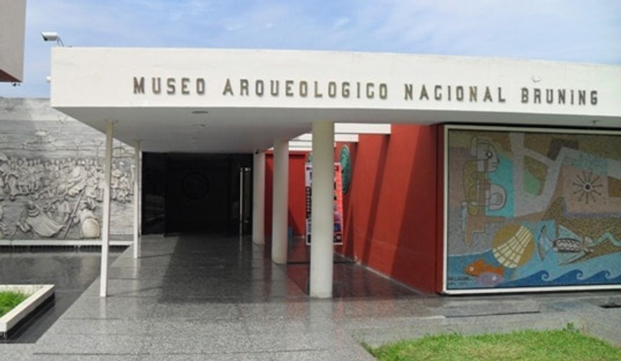 Lugar Museo Arqueológico Nacional Brüning