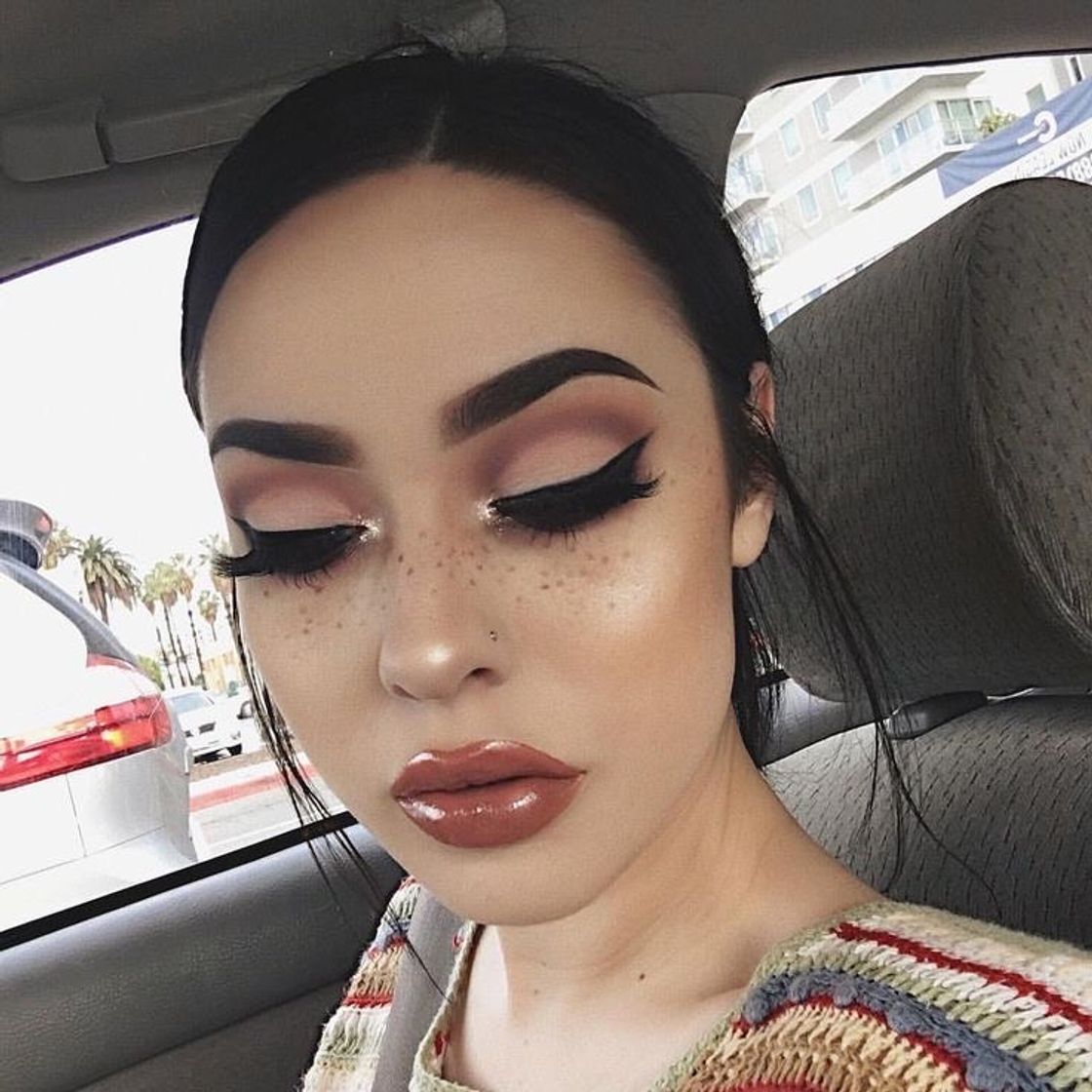 Fashion Cut crease 