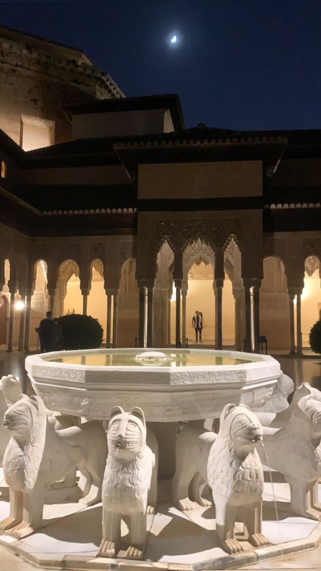 Place Alhambra