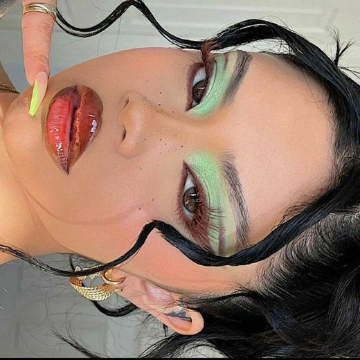 green makeup.