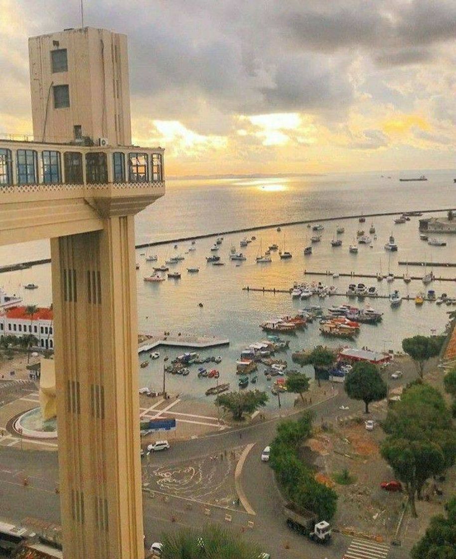 Place Elevador Lacerda🤩