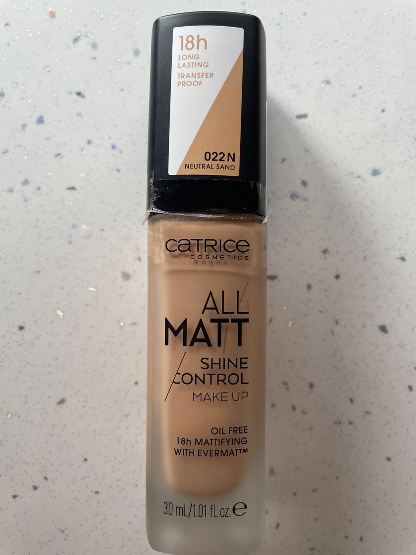 Beauty All matt shine control make up Catrice 