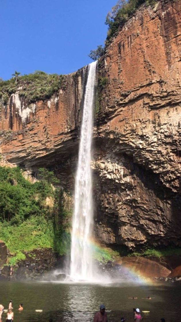 Lugar Cascata do Chuvisqueiro