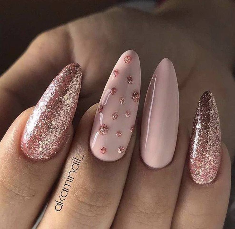 Moda Nail