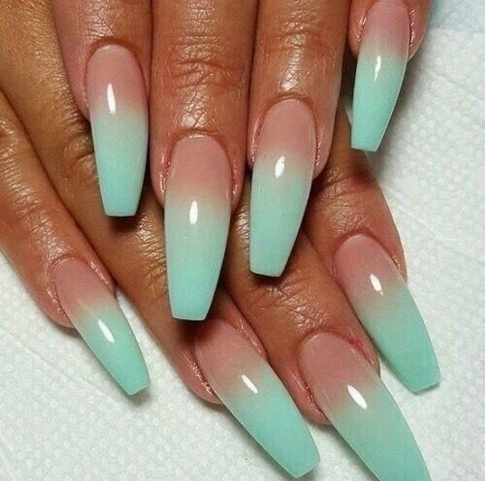 Moda Nails