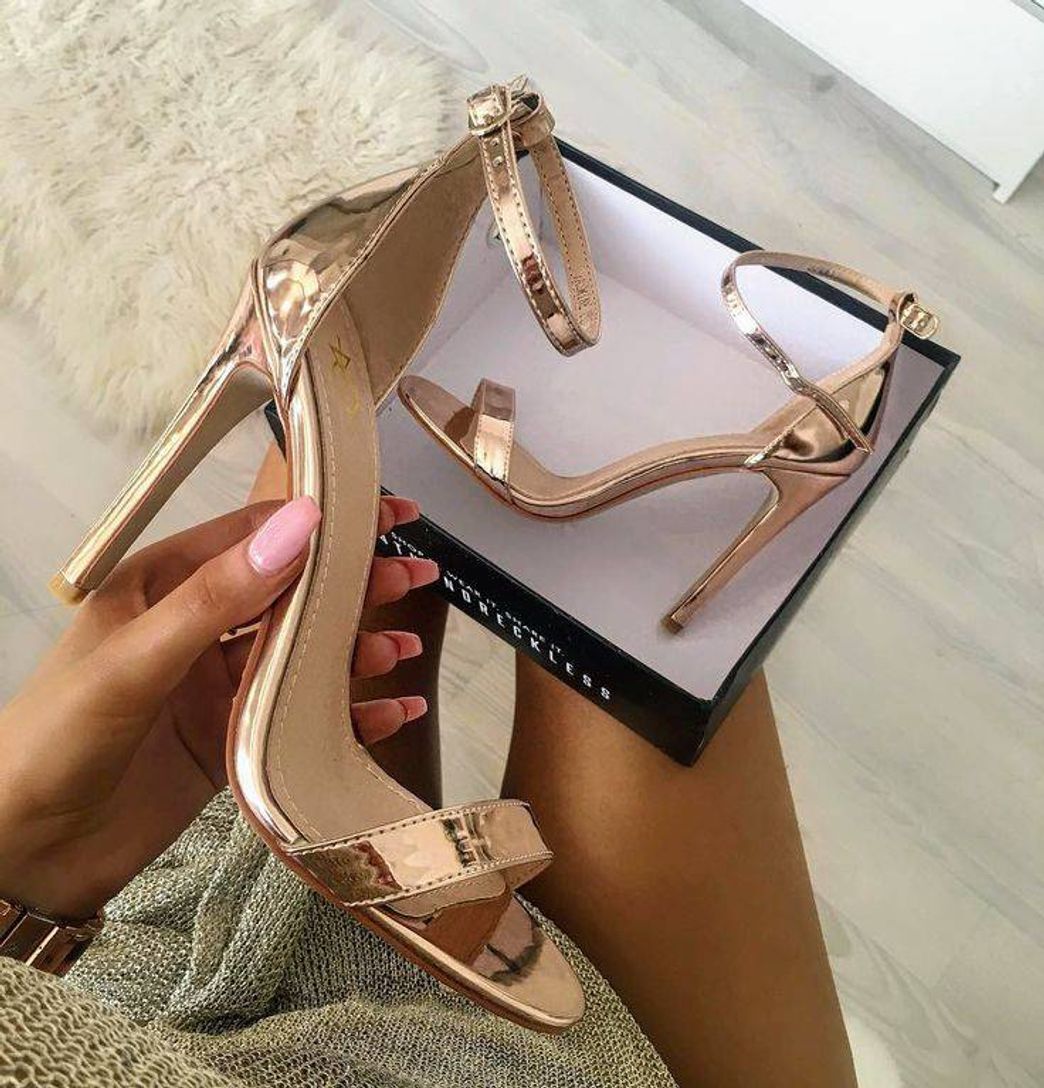 Moda Salto dourado ⭐😍