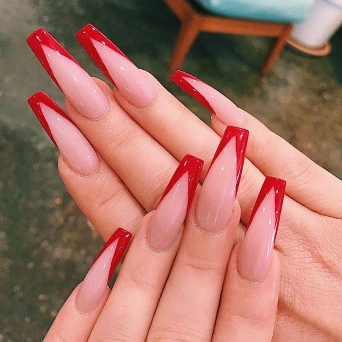 Moda Red nails 