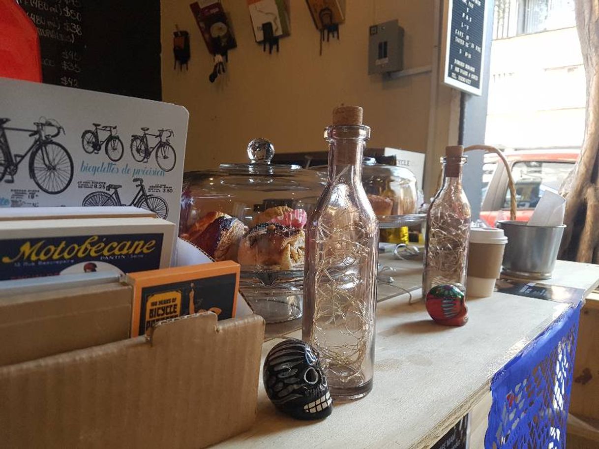 Restaurants Dr. Cycle Café Taller
