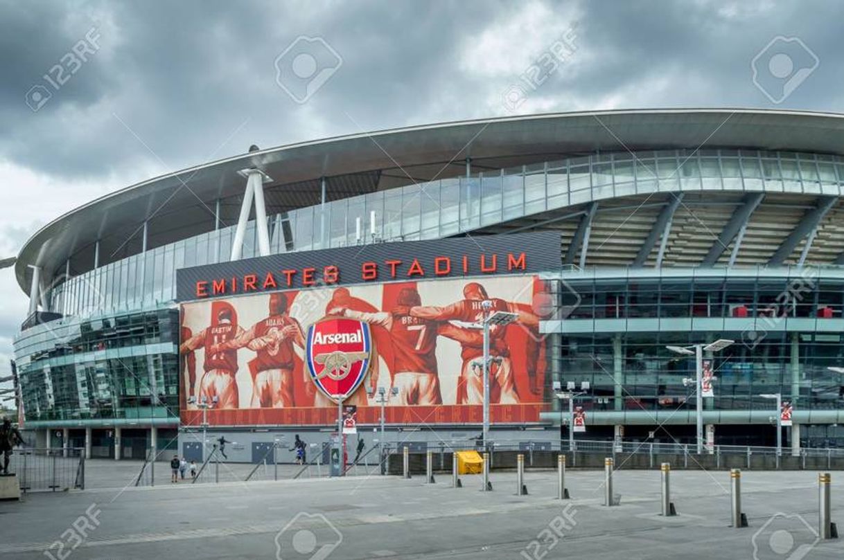 Places Emirates Stadium