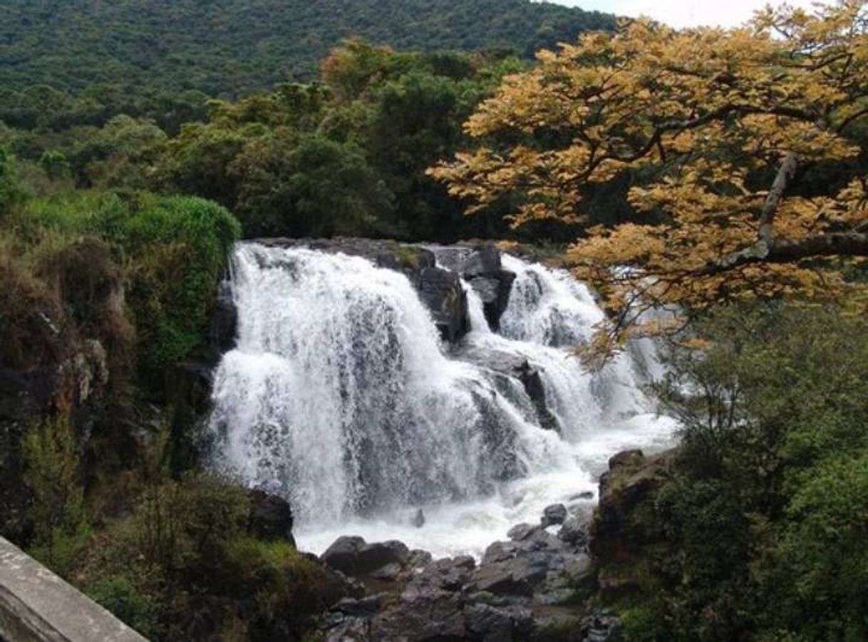 Places Cachoeira Véu das Noivas