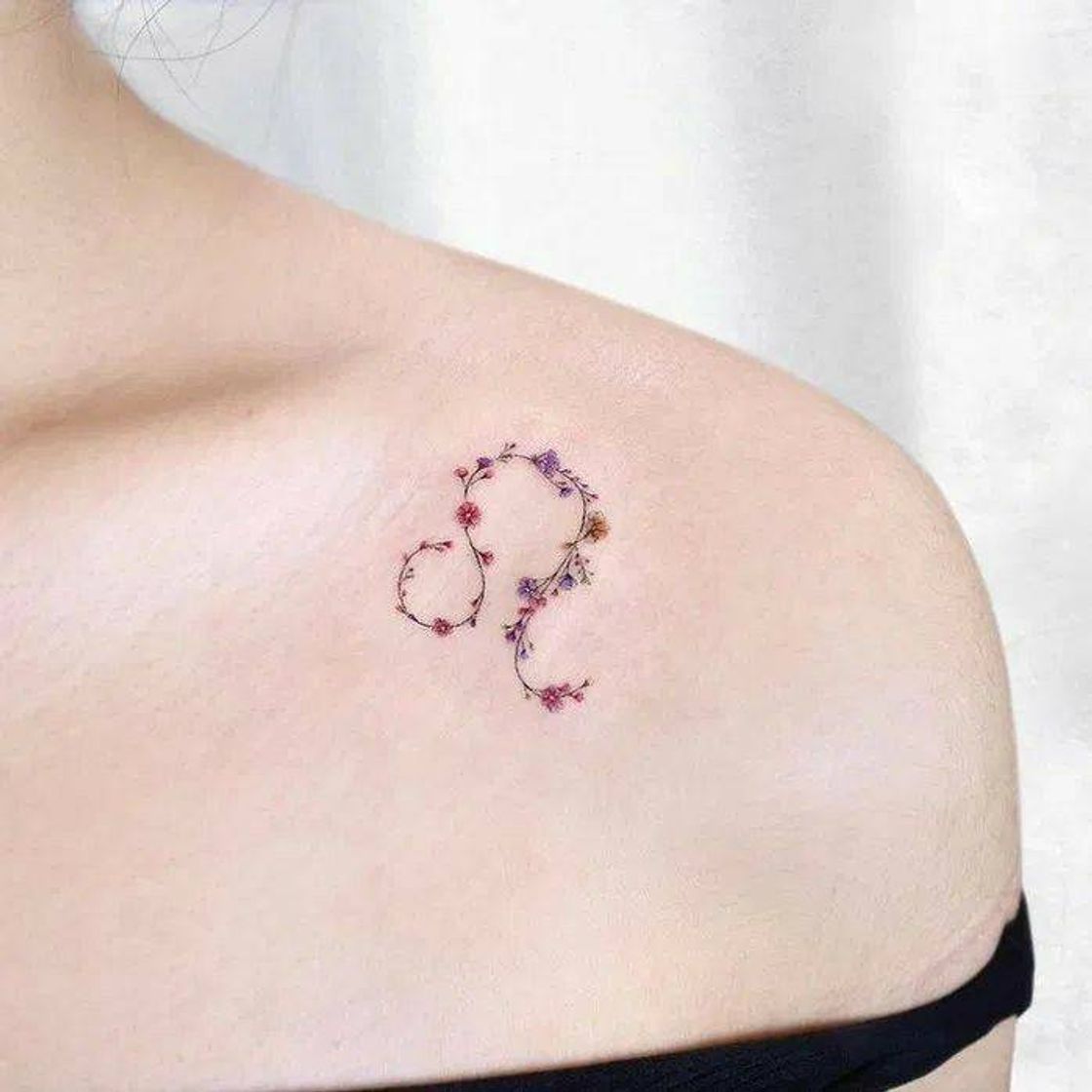 Fashion Tattoo Signo Leão ♌