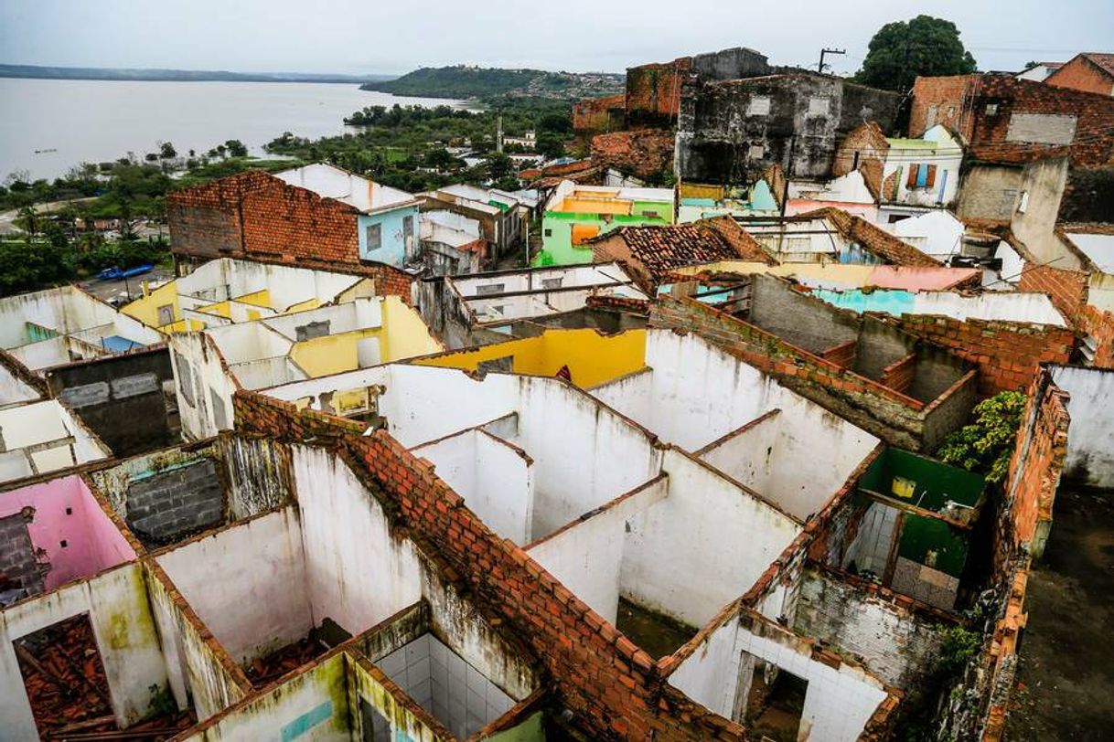 Place Pinheiro