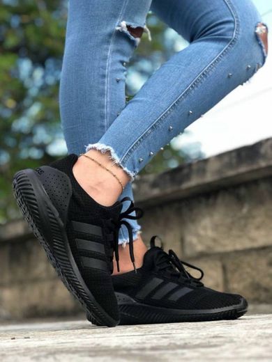 Tênis Adidas 😍🖤