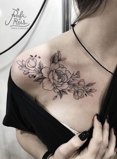 Tatuagem floral 🌹🖤