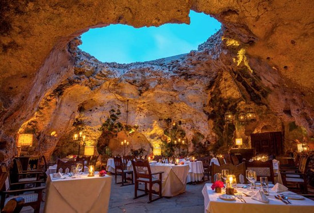 Restaurants Ali barbour's cave restaurant