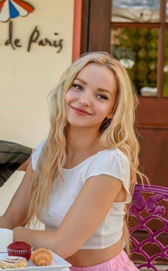 Fashion DOVE CAMERON 💃