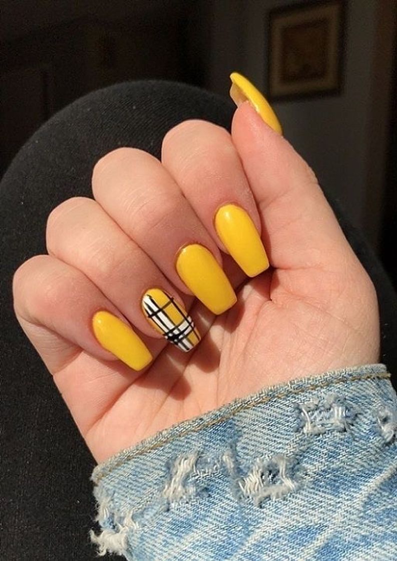 Fashion Amarelo com xadrez ♟ 💛