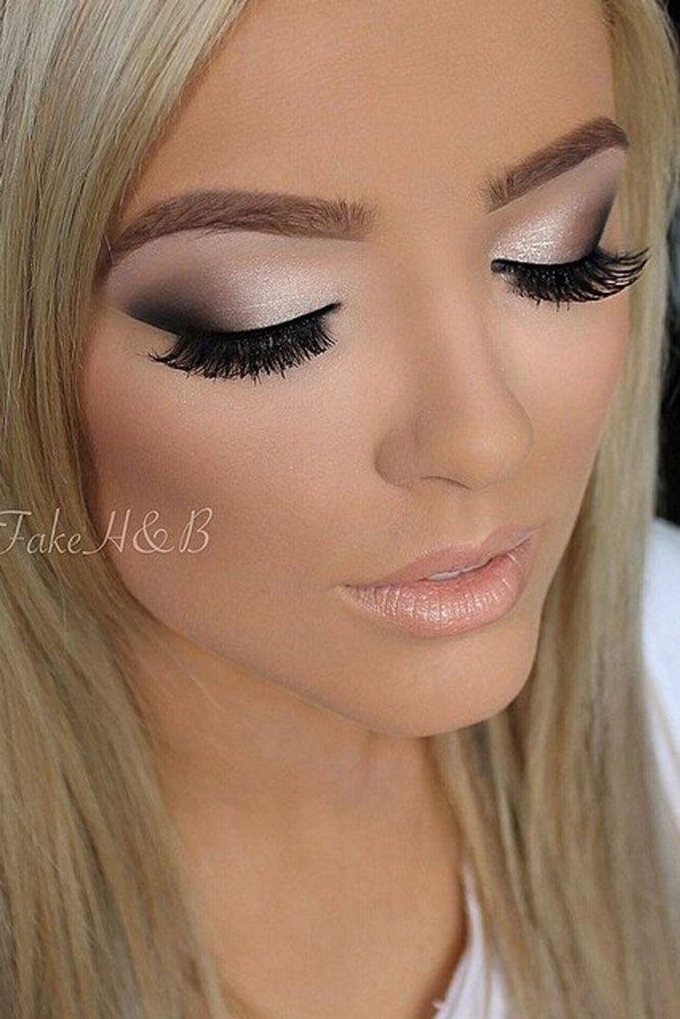 Make natural com olhos marcados 😍