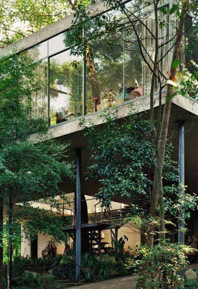 Fashion Casa de Vidro (1951), Lina Bo Bardi, São Paulo