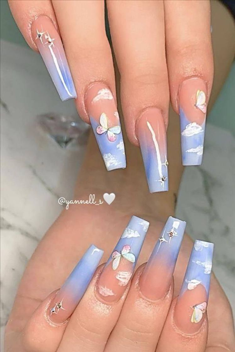 Social nail butterfly
