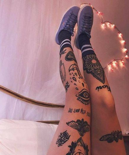 Tattoo's na perna