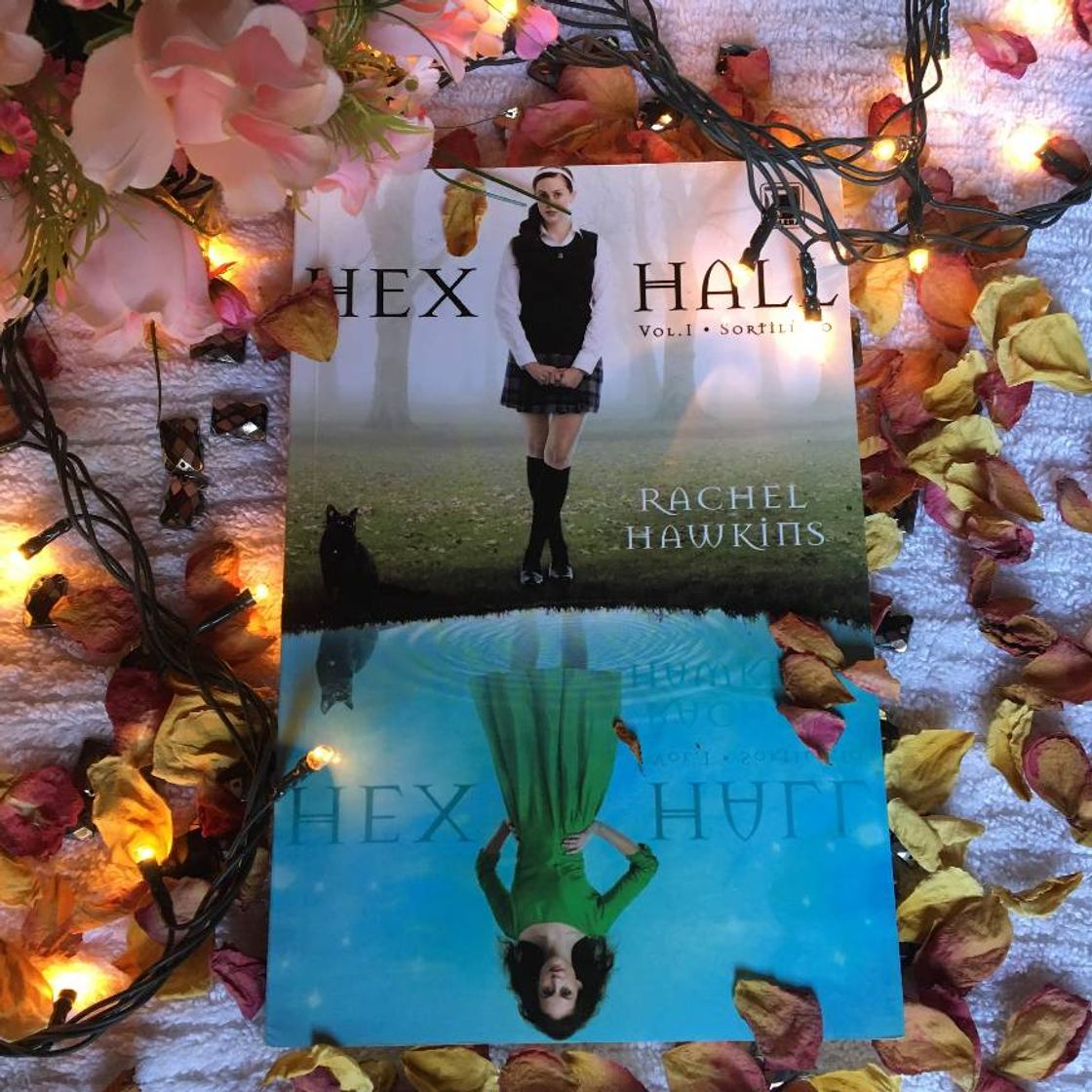 Book Livro Hex Hall (1)