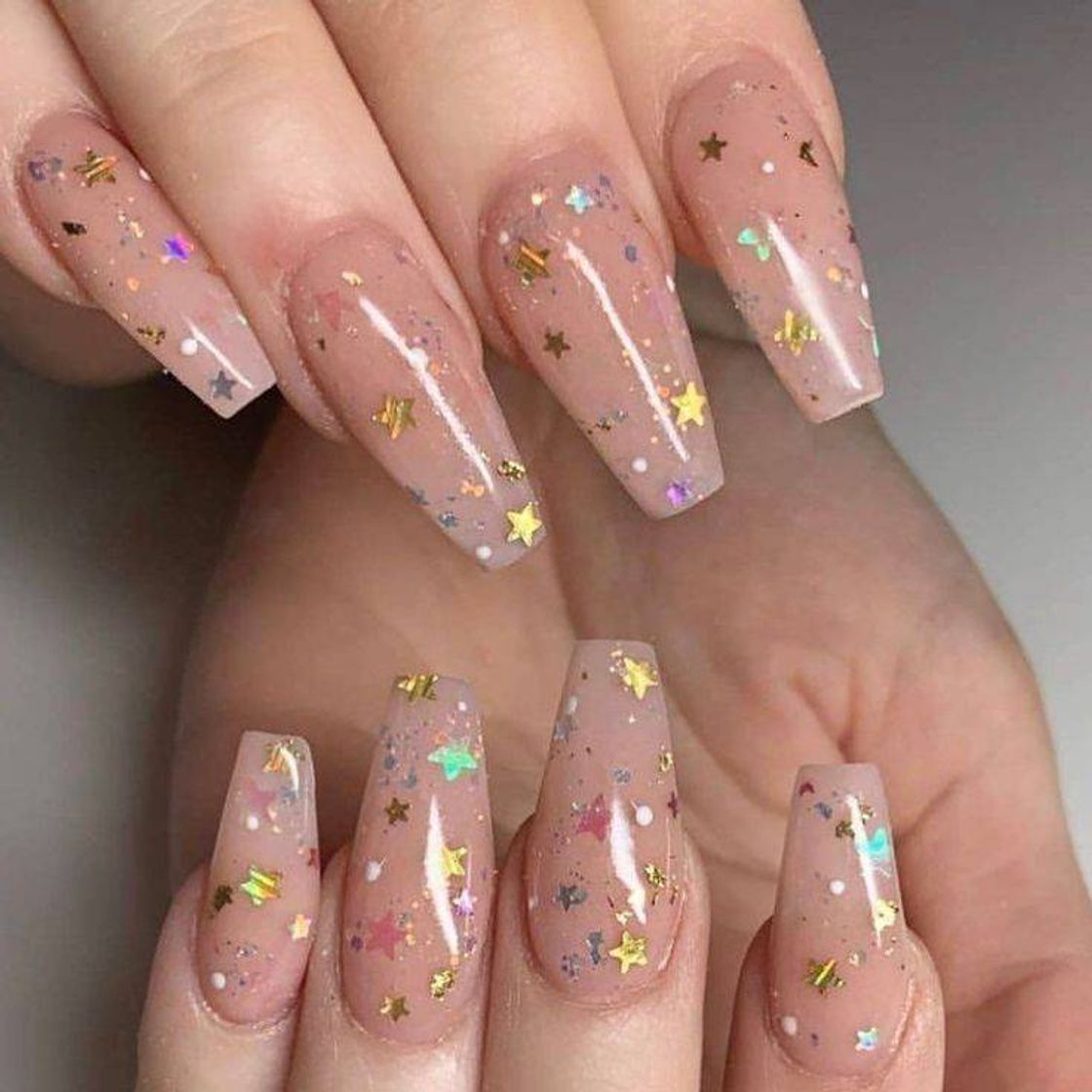 Moda Nails