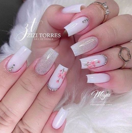 Unhas elegantes 