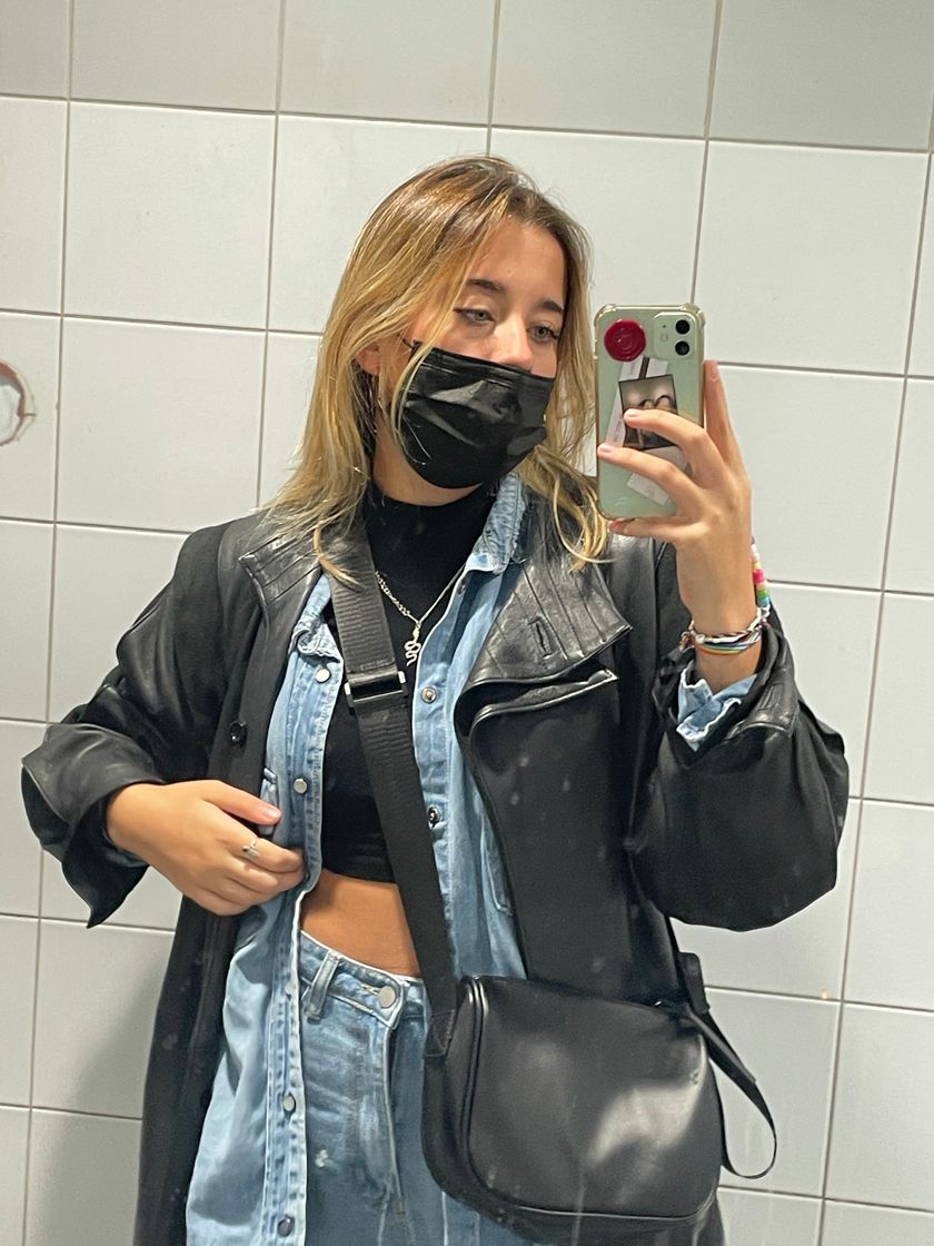 Bolso negro cruzado