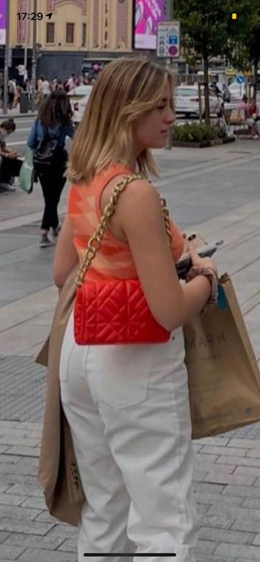 Bolso coral cadena dorada
