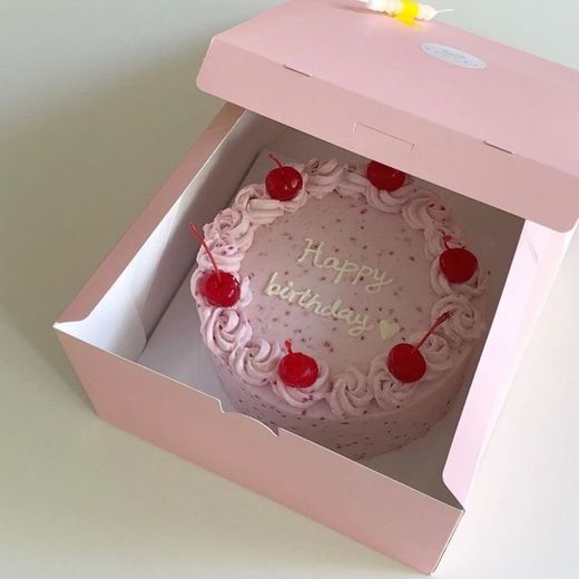 Pretty pink cake, aesthetic 