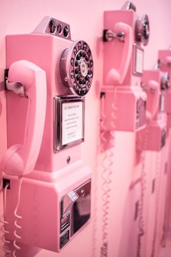 Telefone vintage rosa 