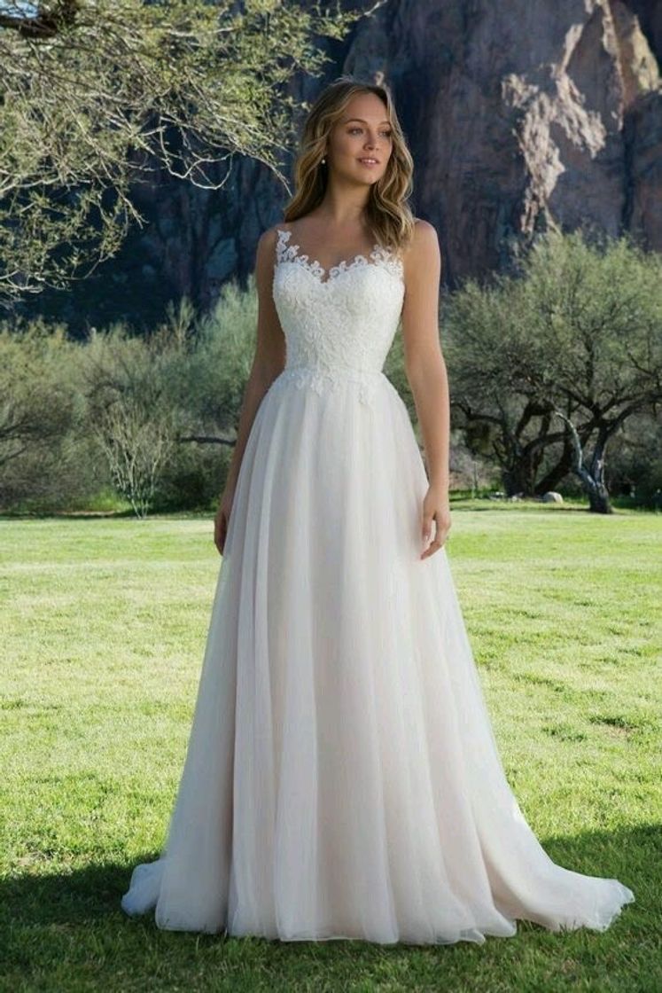 Social Vestido lindo para as noivas sonhadoras.