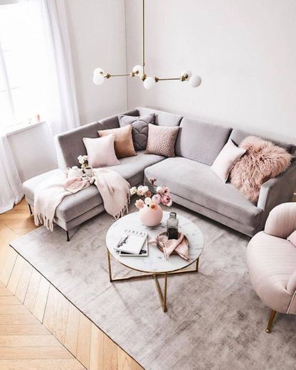 Sofa moderno rosa vintage 