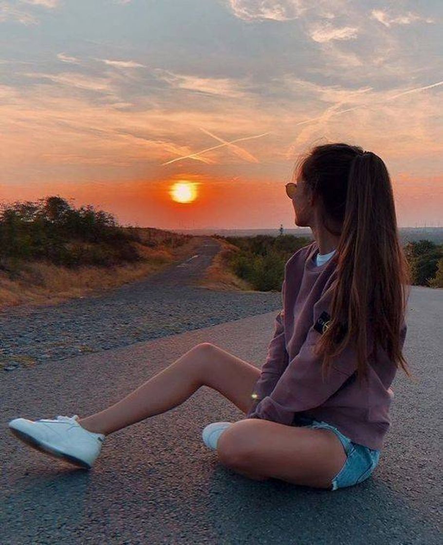 Social Pose ao pôr do sol