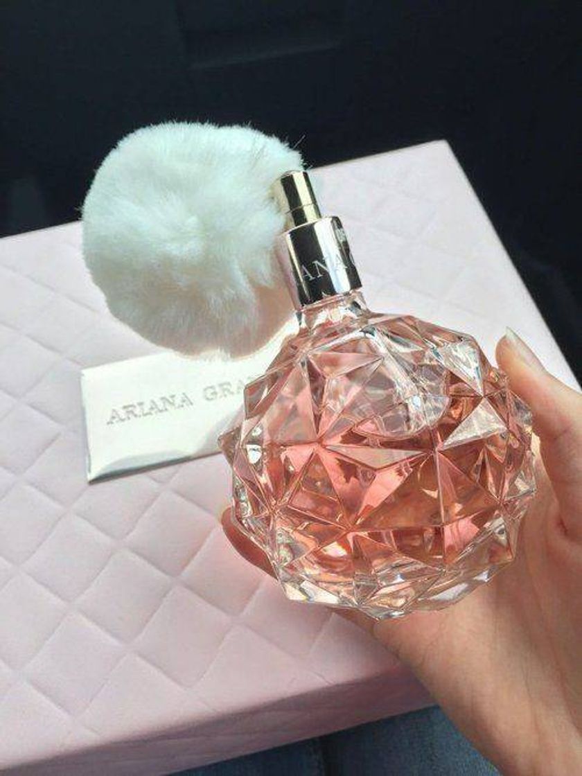 Moda Perfume Ariana Grande 😘