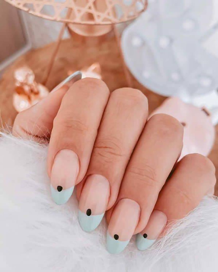 Moda Nail Art Minimal