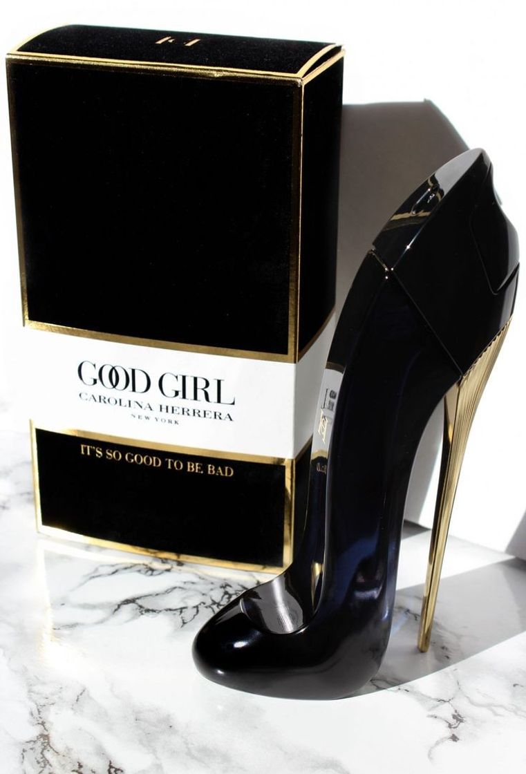 Moda Good Girl de Carolina Herrera chica 