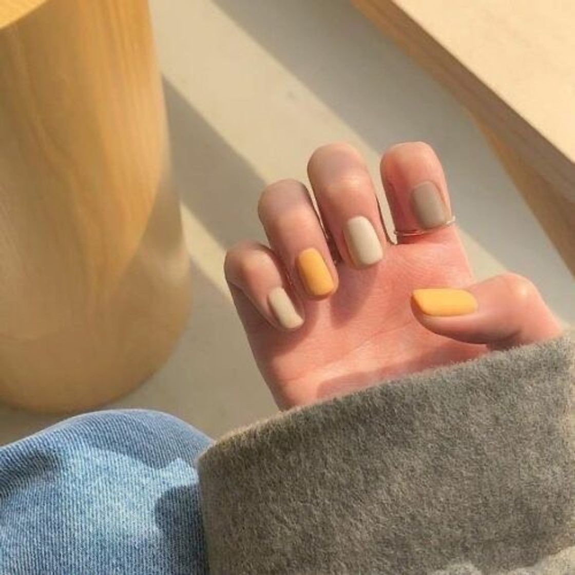 Social Yellow 