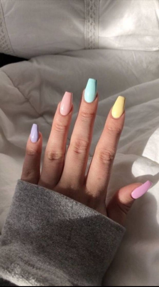 Fashion Uñas color pastel arcoiris 💅💙💚💛💜