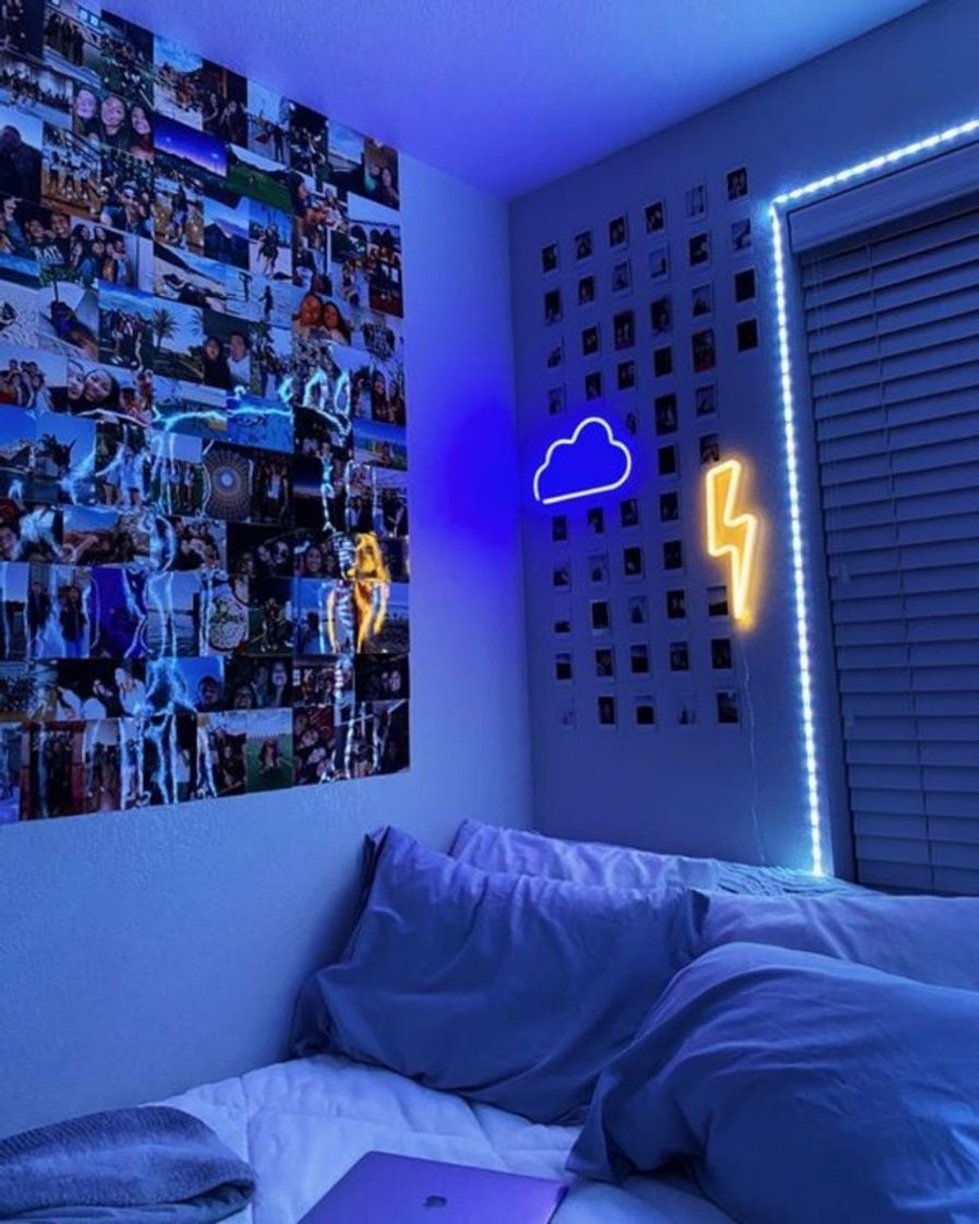 Neon blue room 💙🦋⚡️